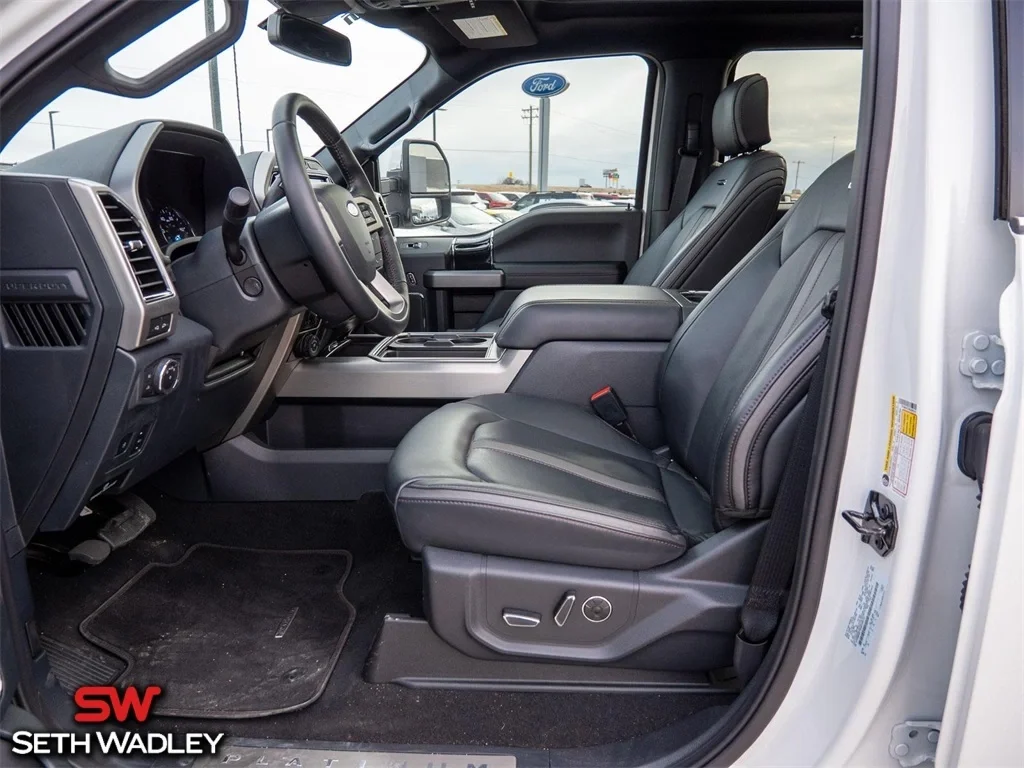 2022 Ford — photo 31