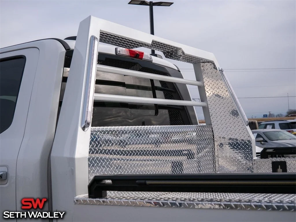 2022 Ford — photo 8