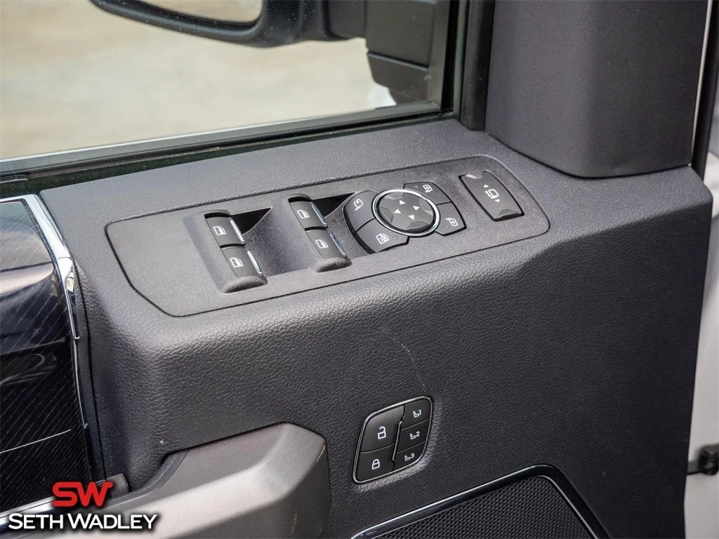 2022 Ford — photo 37