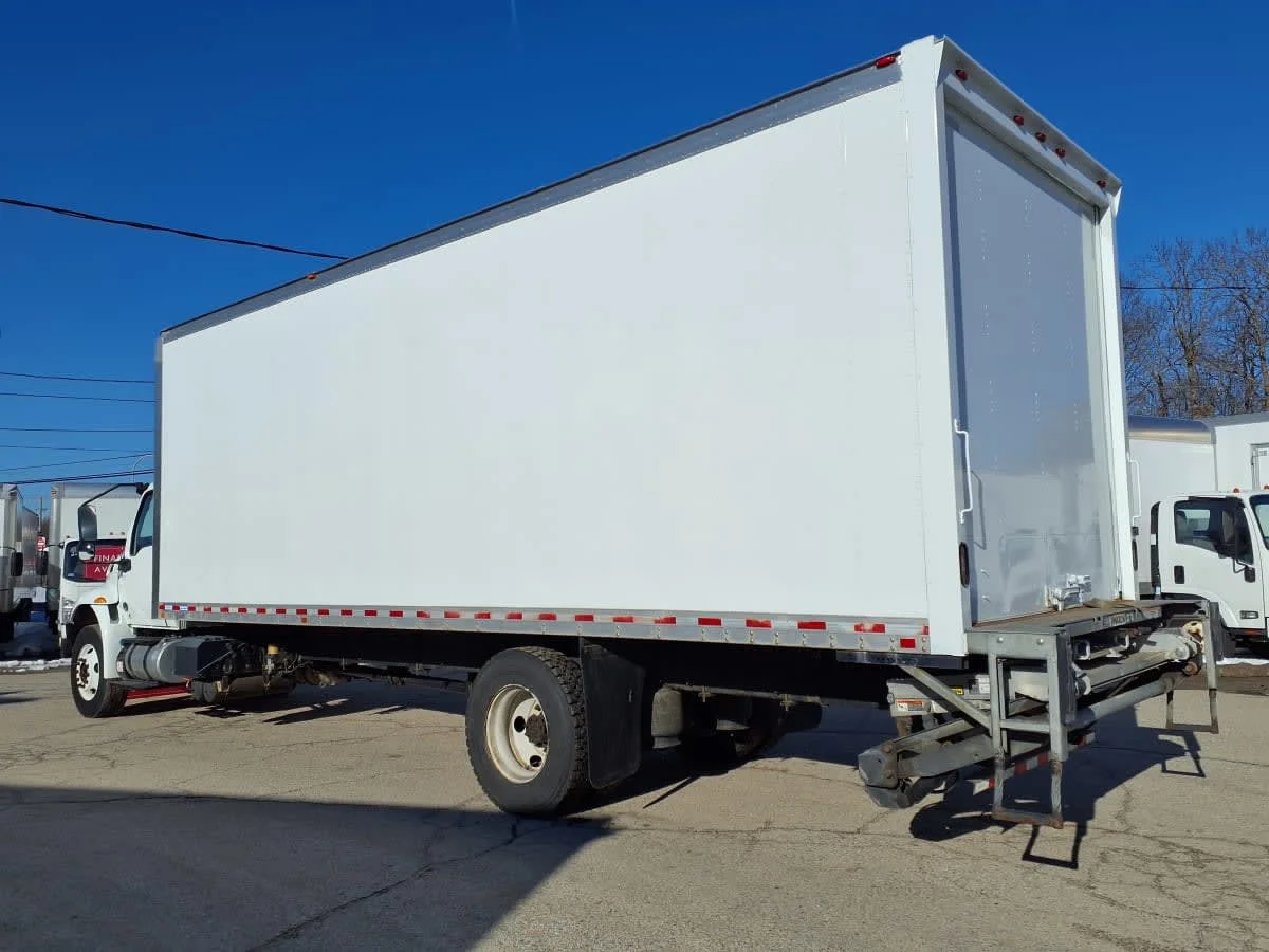 2019 International MV - image 6