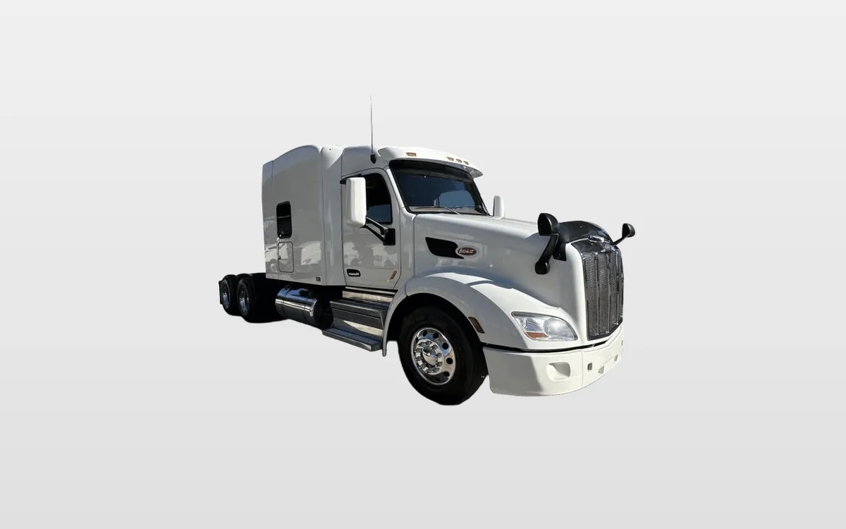 2022 Peterbilt 579 - image 1
