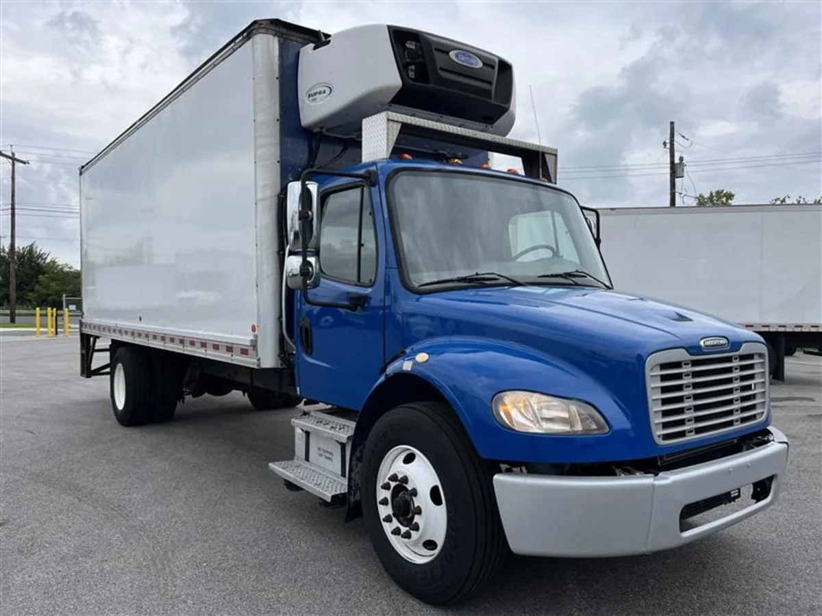 2018 Freightliner M2 106 in Beltsville, MD — photo 3