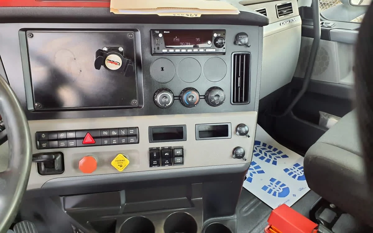 2019 Freightliner Cascadia in Birmingham, AL — photo 15