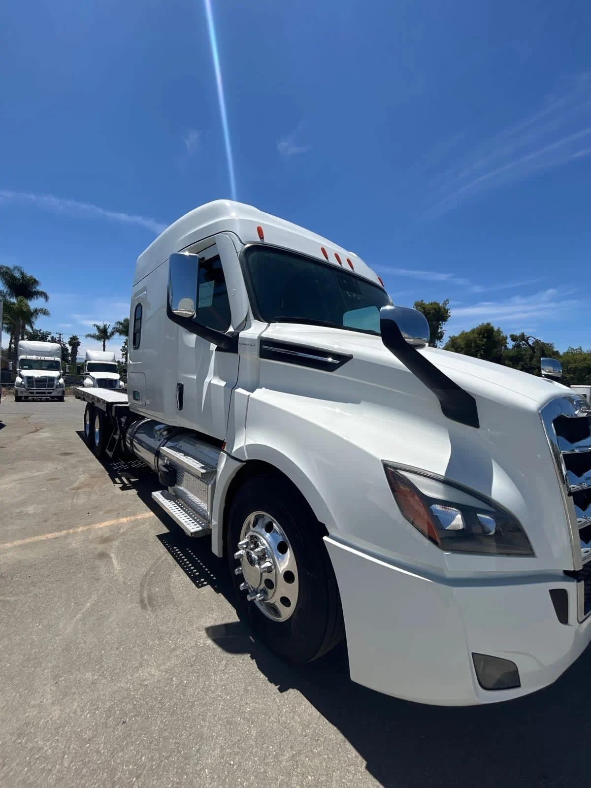 2020 Freightliner Cascadia in Fontana, CA