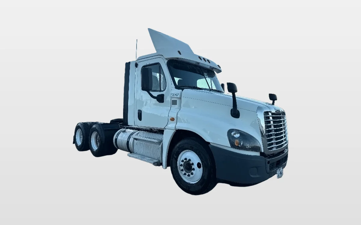 2019 Freightliner - image 1