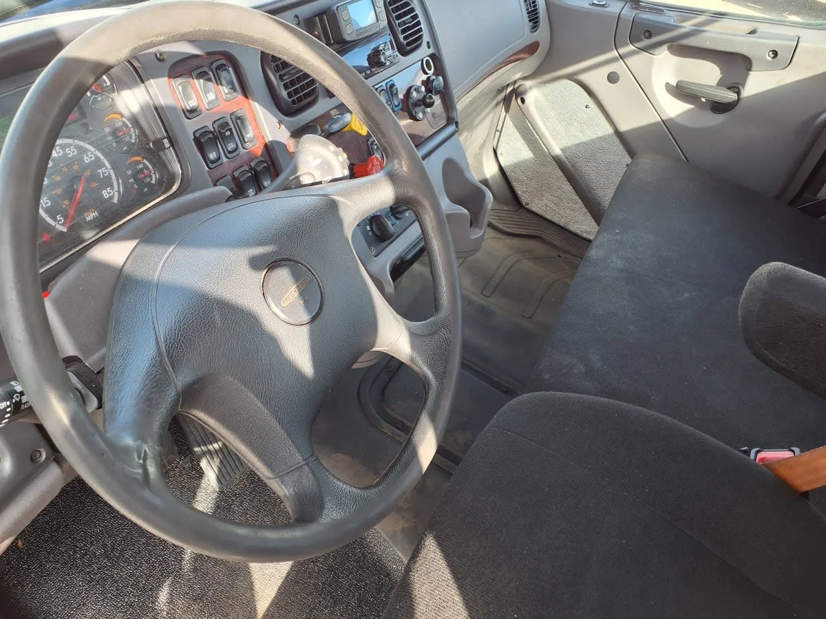 2020 Freightliner M2 112 - image 7