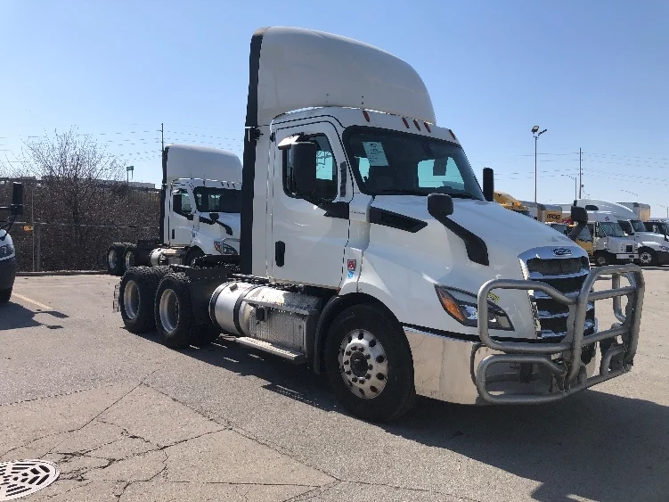 2019 Freightliner Cascadia in Indianapolis, IN