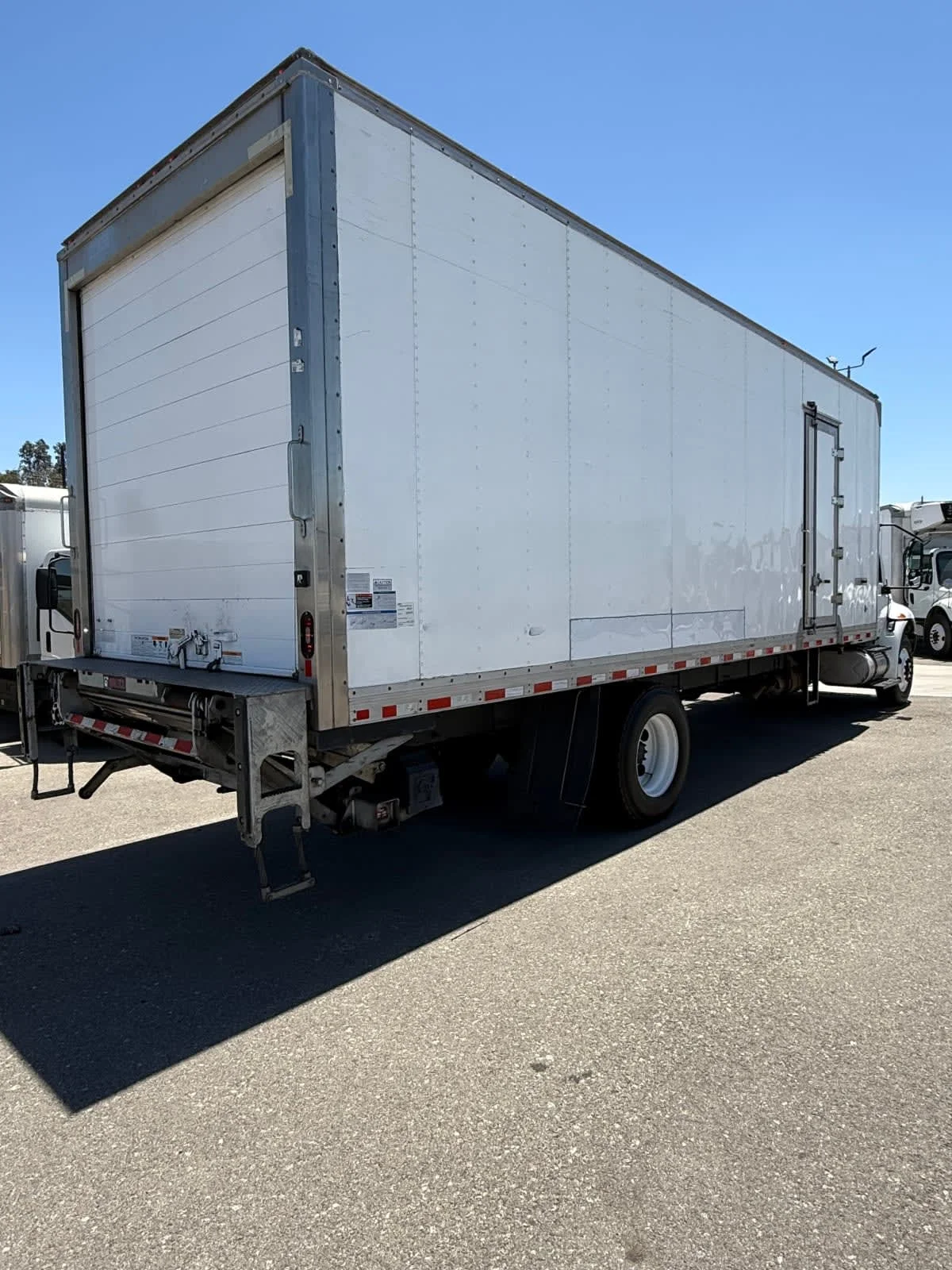 2019 International MV - image 4