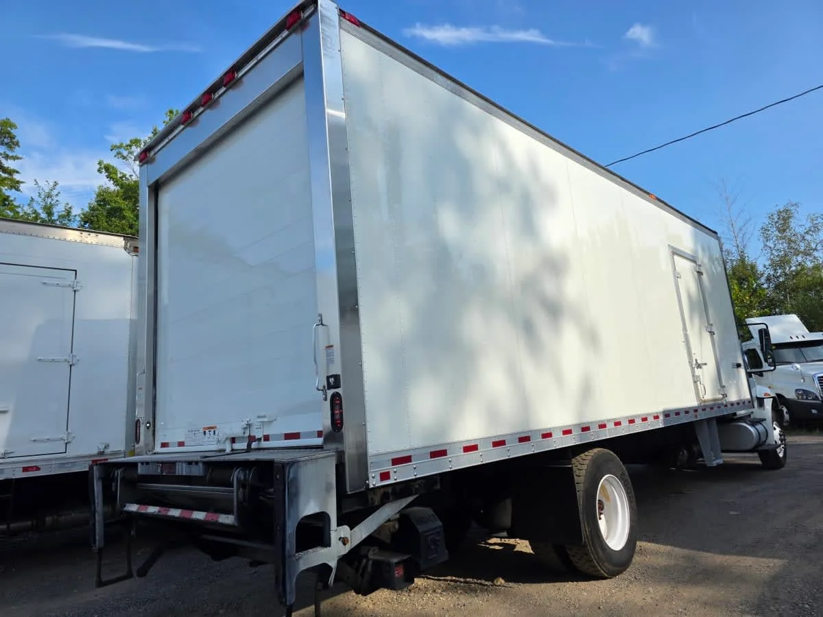 2019 International 4300 in Bensalem, PA — photo 4