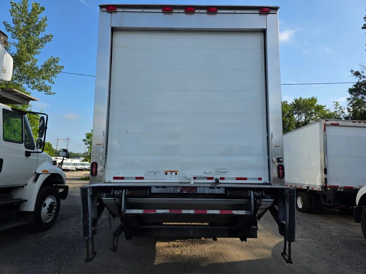2019 International 4300 in Bensalem, PA — photo 5