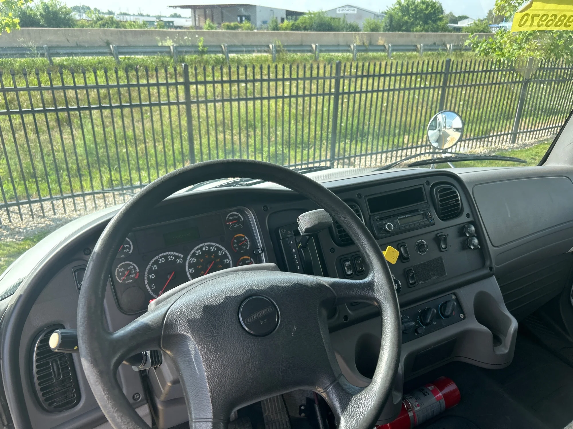 2017 Freightliner M2 106 in Indianapolis, IN — photo 5