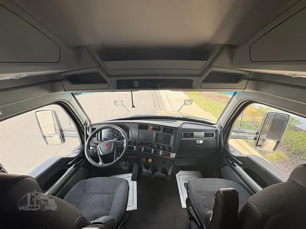 2023 Kenworth T680 in Salt Lake City, UT — photo 13