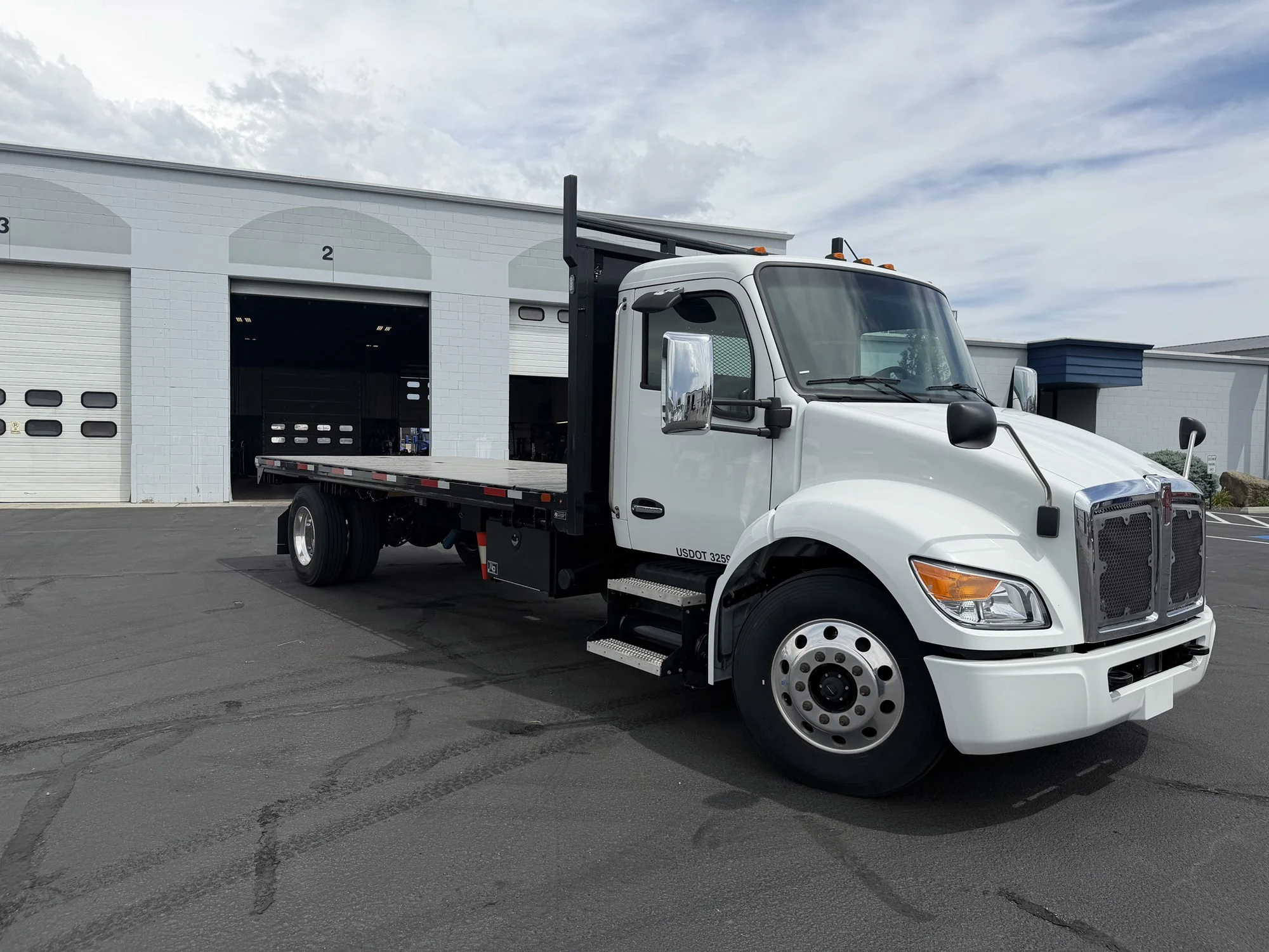 2025 Kenworth T280 in Boise, ID — photo 3