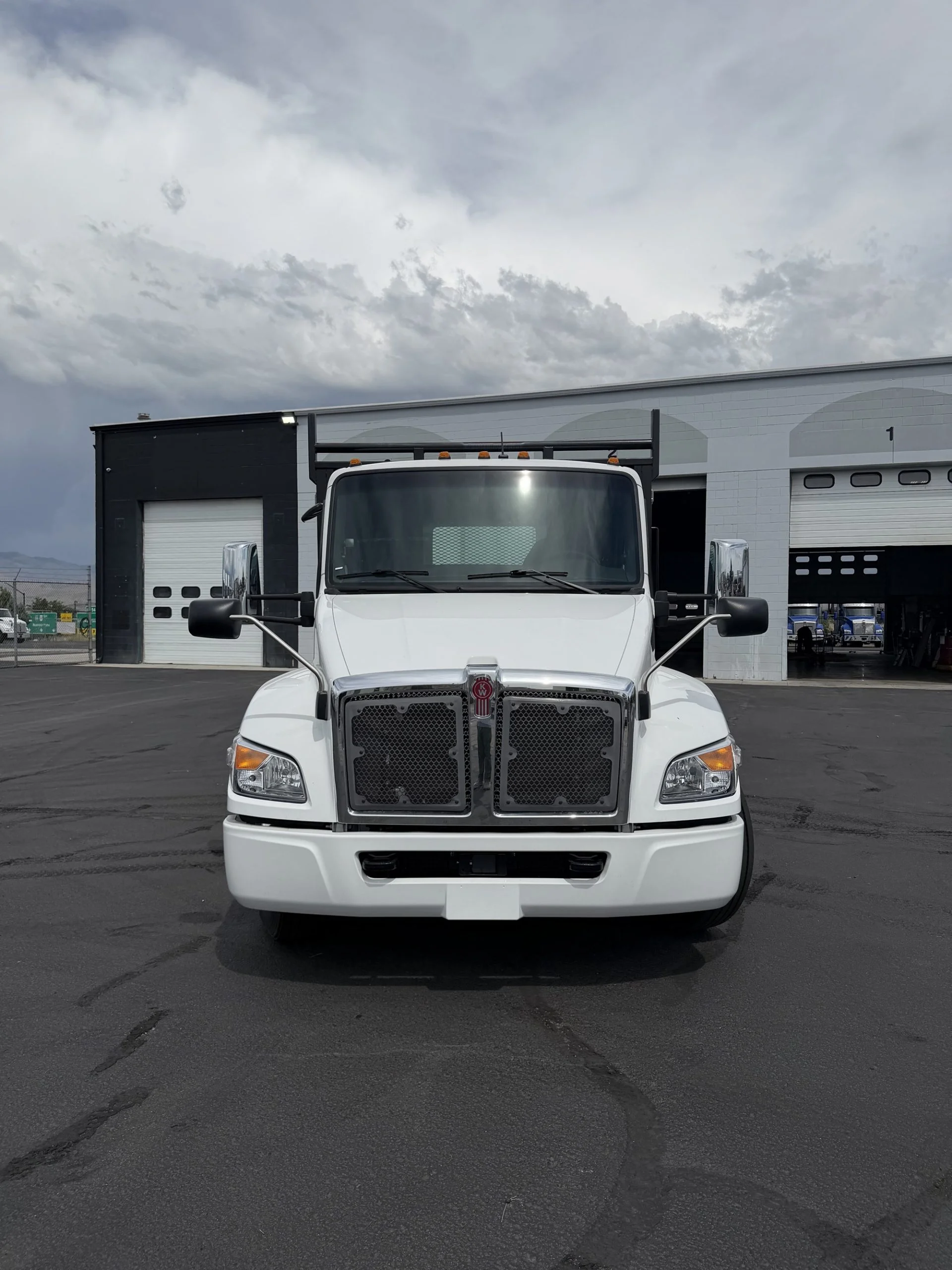 2025 Kenworth T280 in Boise, ID — photo 2