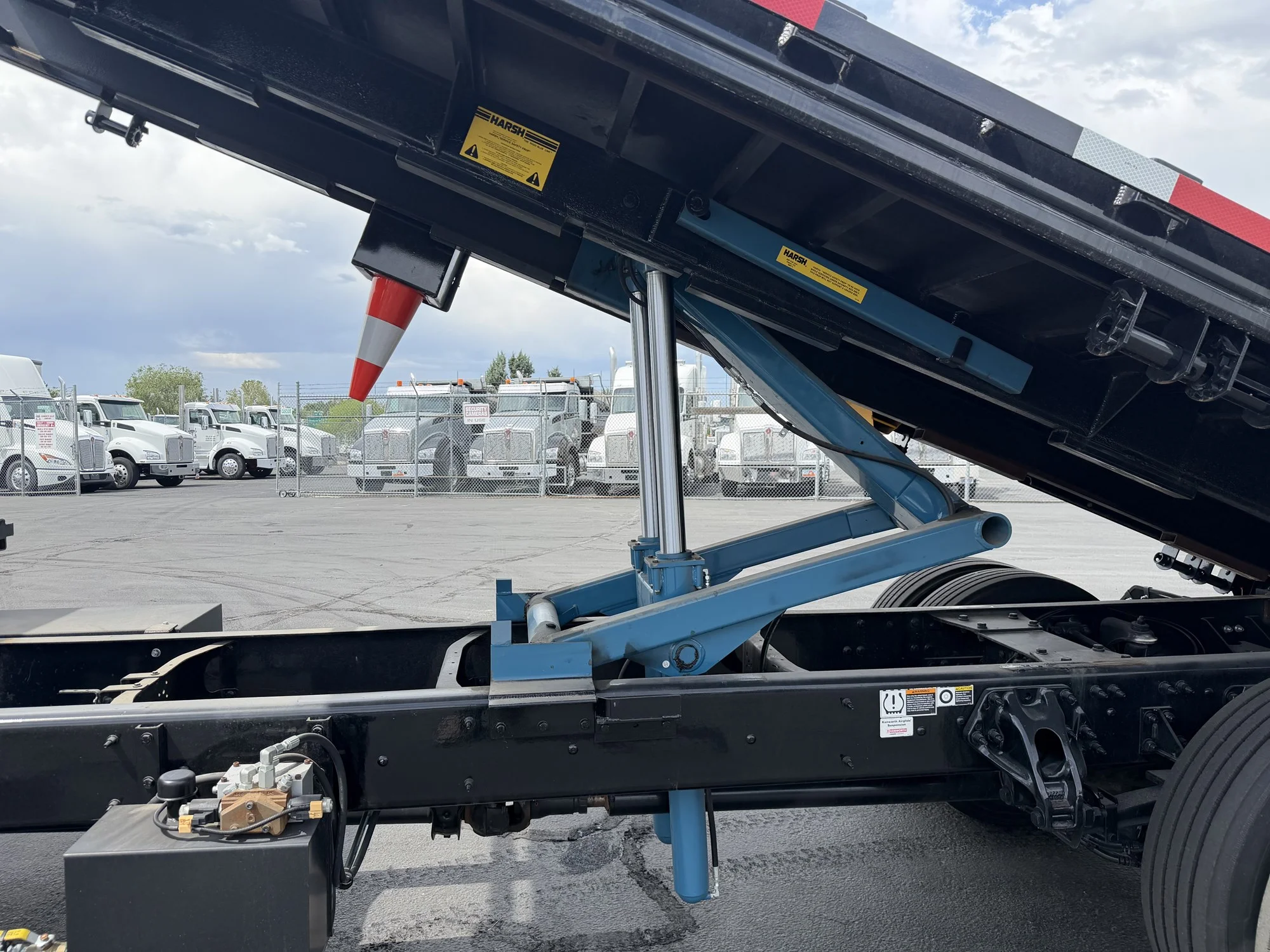 2025 Kenworth T280 in Boise, ID — photo 4
