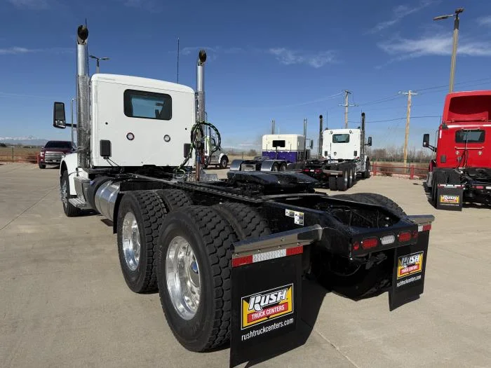 2027 Peterbilt 567 - image 5