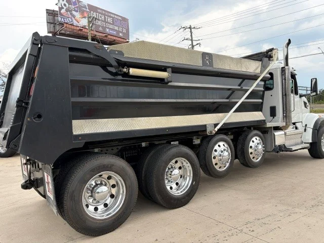 2023 Peterbilt 567 in Florence, SC — photo 3