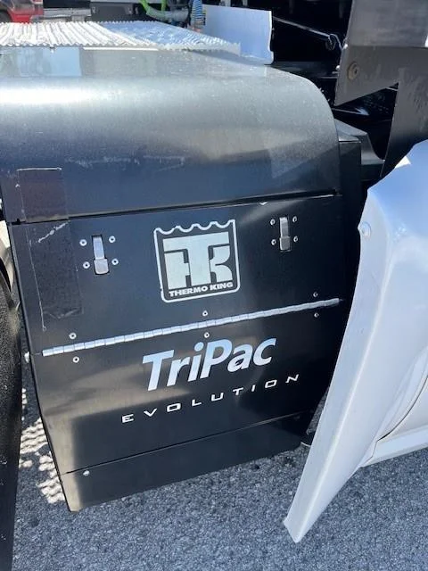 2022 Peterbilt 579 - image 8