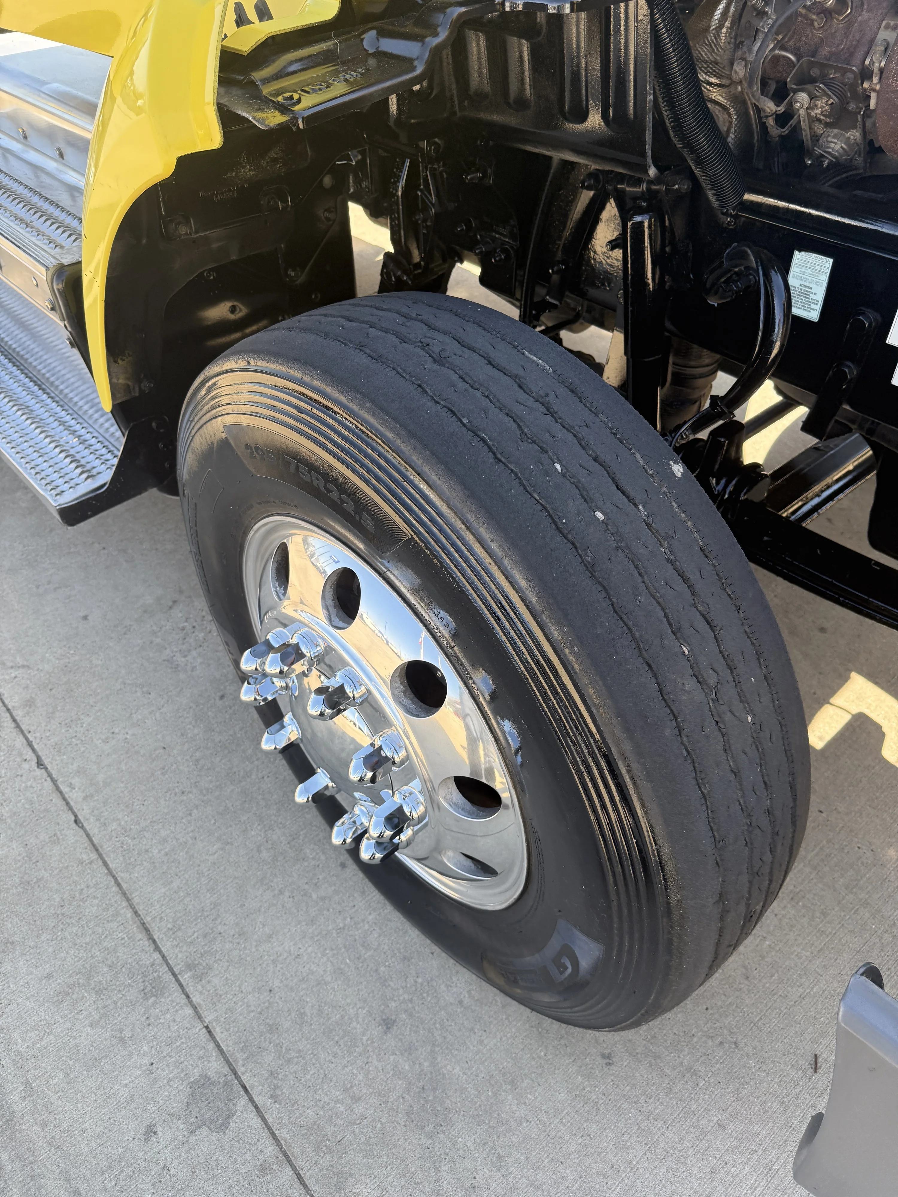 2017 Peterbilt 579 - image 18