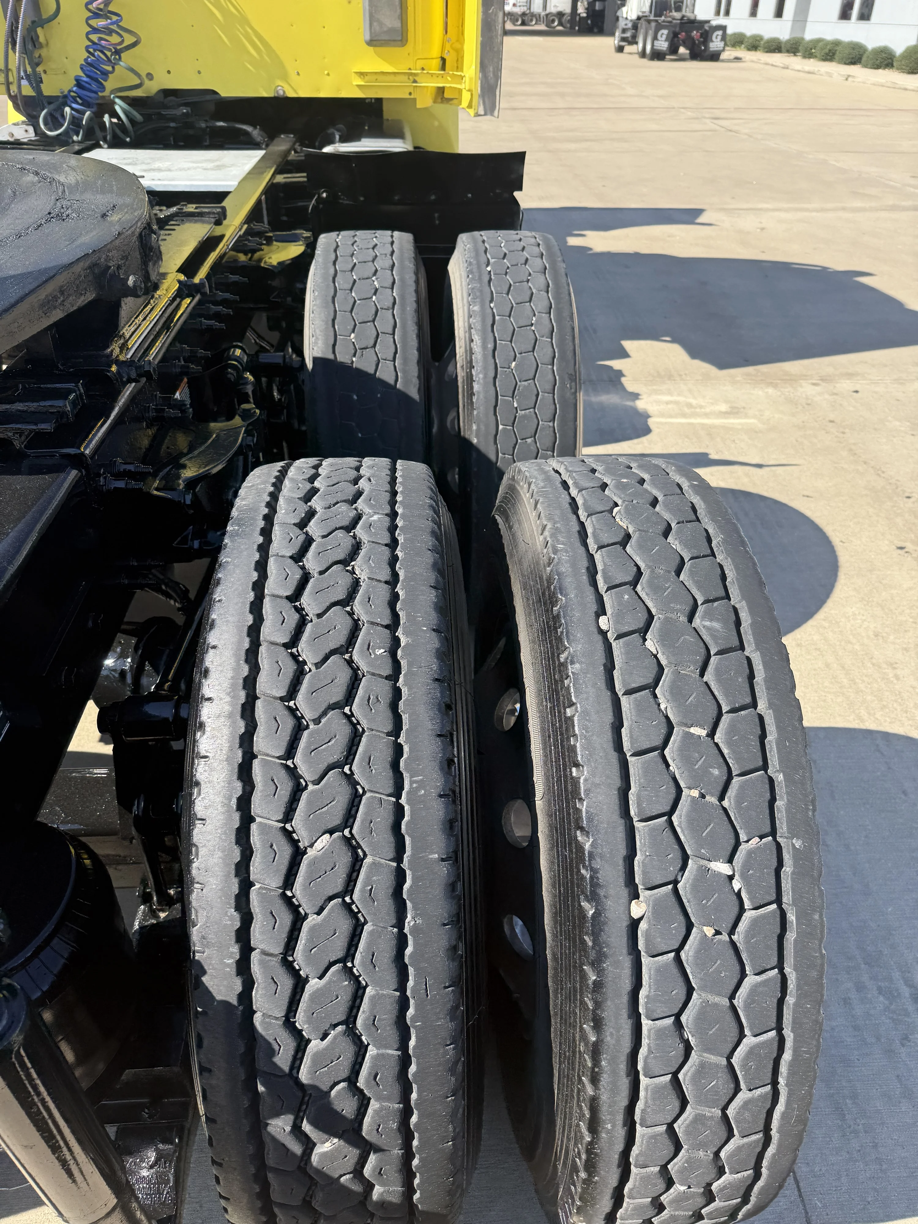 2017 Peterbilt 579 - image 17