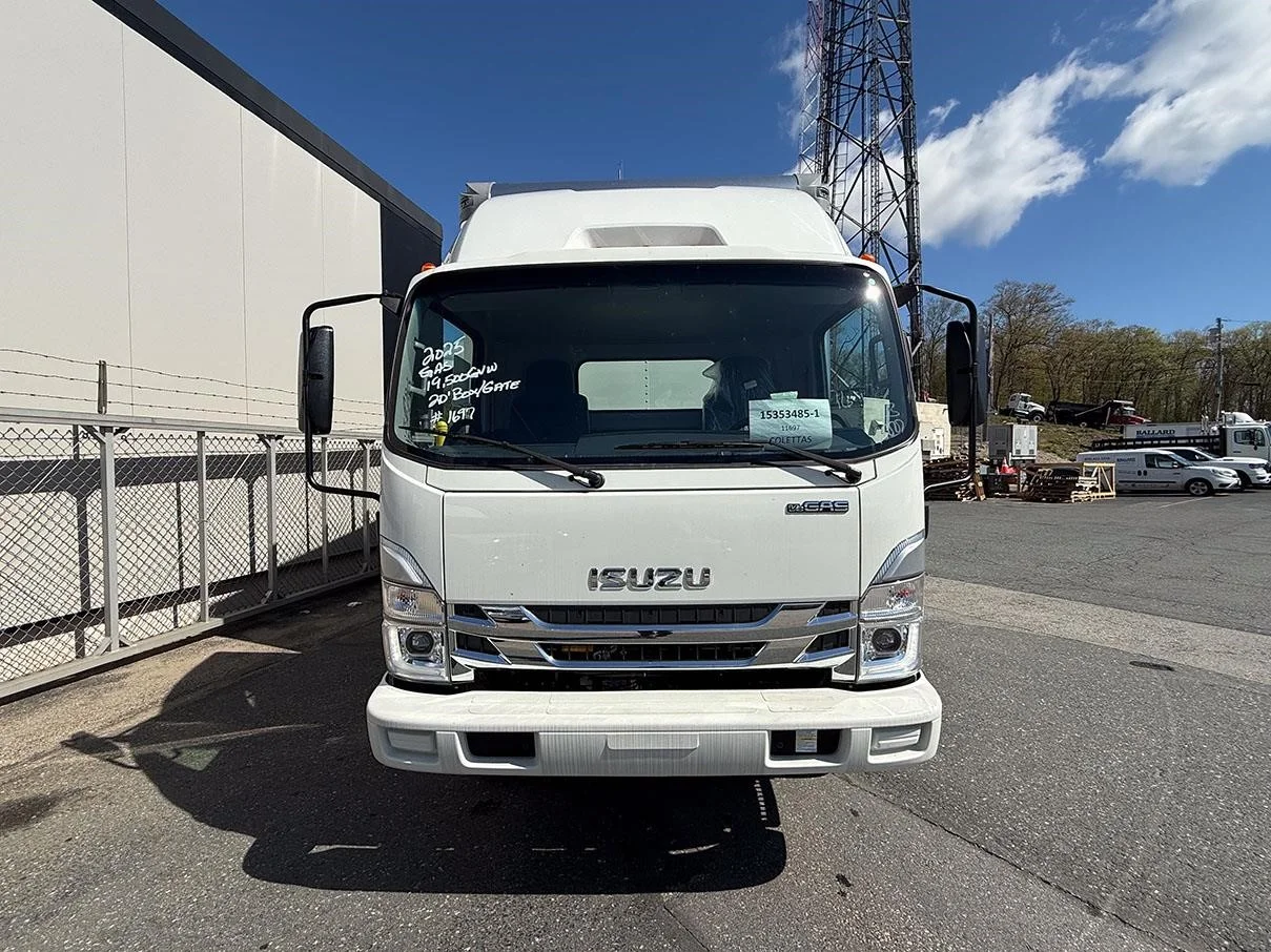 2025 Isuzu NRR in Worcester, MA — photo 2