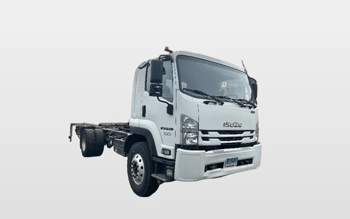 2020 Isuzu FTR - image 1