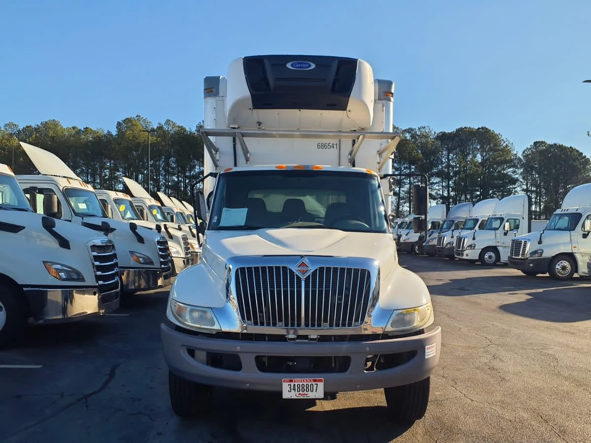 2018 International 4300 in Atlanta, GA — photo 2