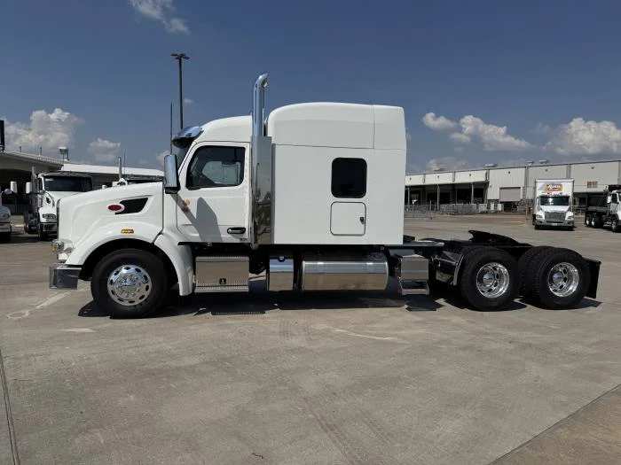 2026 Peterbilt 567 - image 3