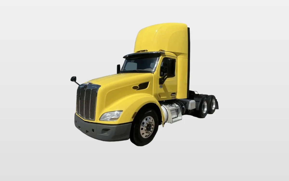 2021 Peterbilt 579 - image 1