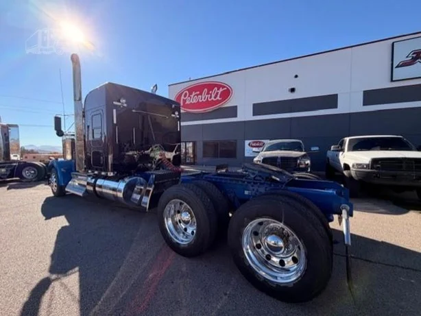 2023 Kenworth W900 in St. George, UT — photo 4