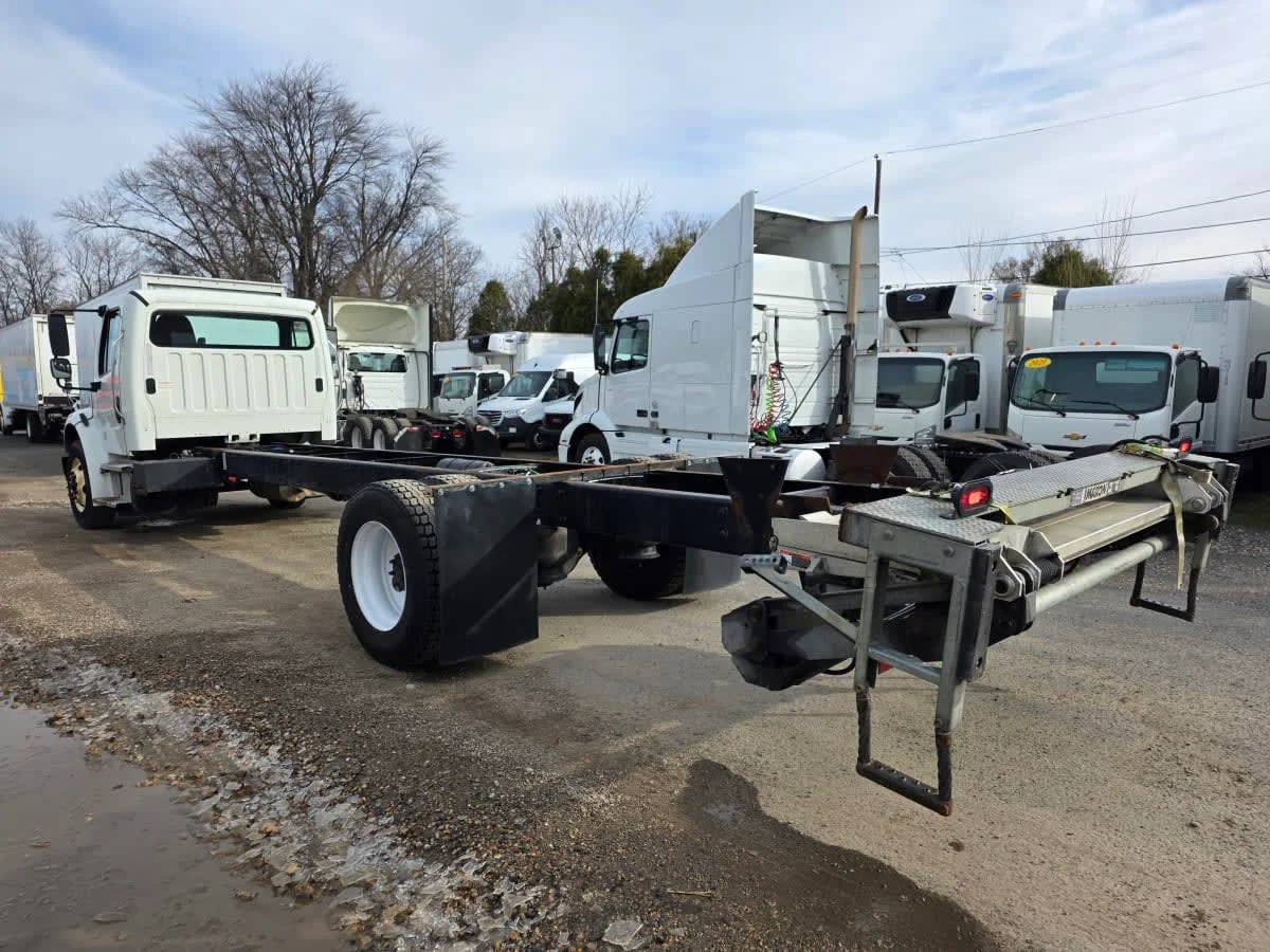 2019 Freightliner M2 106 in Bensalem, PA — photo 6