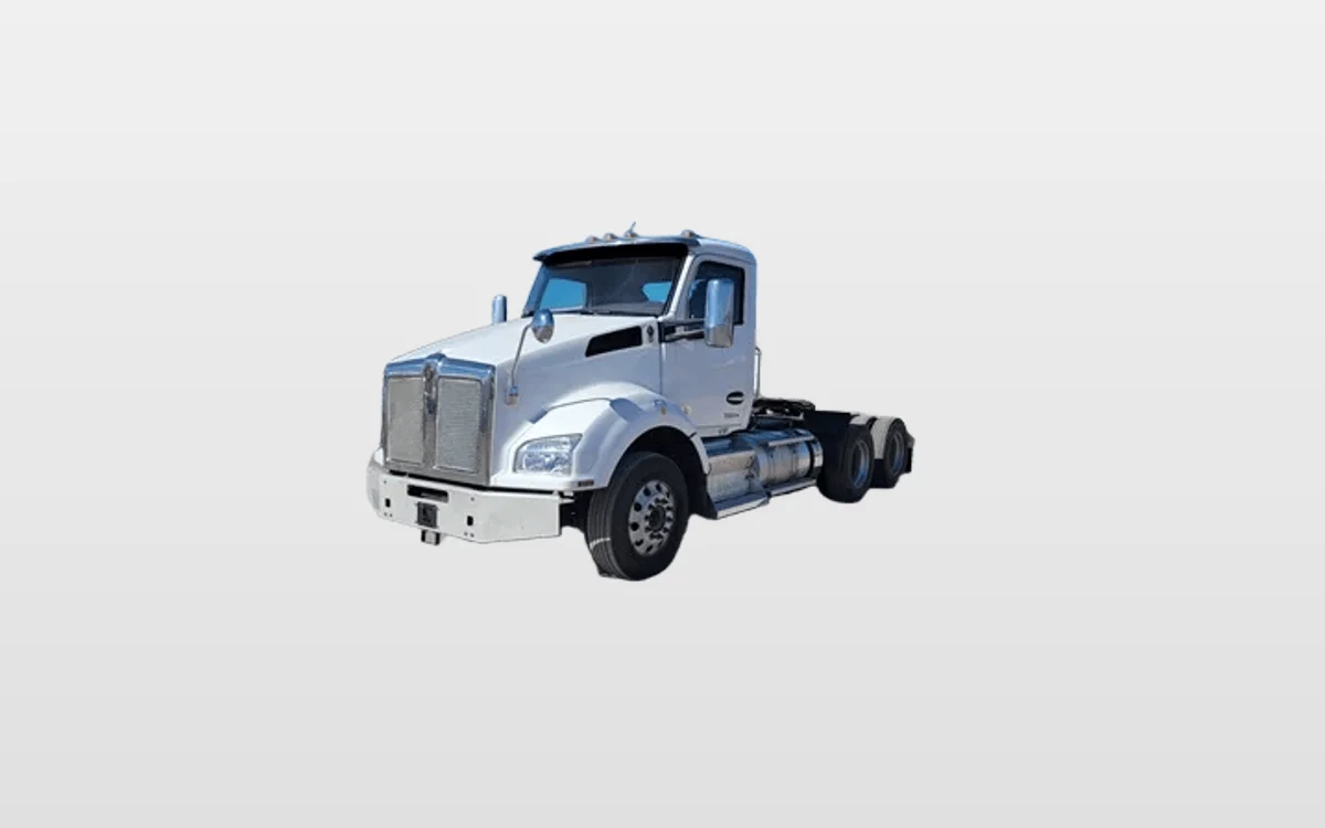 2022 Kenworth T880 - image 1