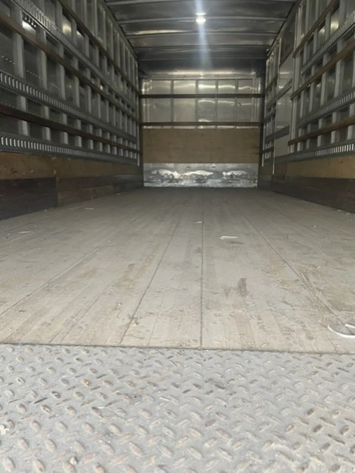 2020 International MV - image 8