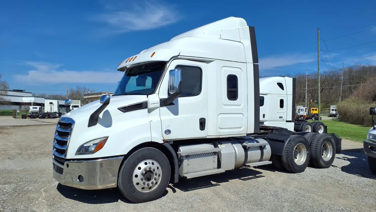 2020 Freightliner Cascadia in West Chester, OH