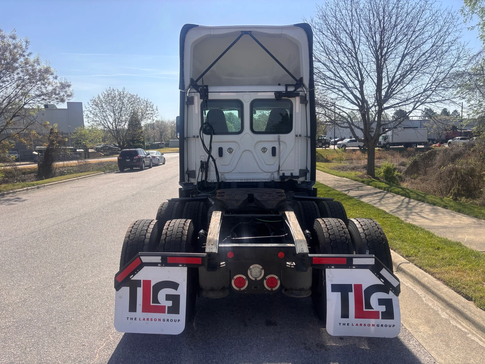 2021 Freightliner Cascadia - image 4