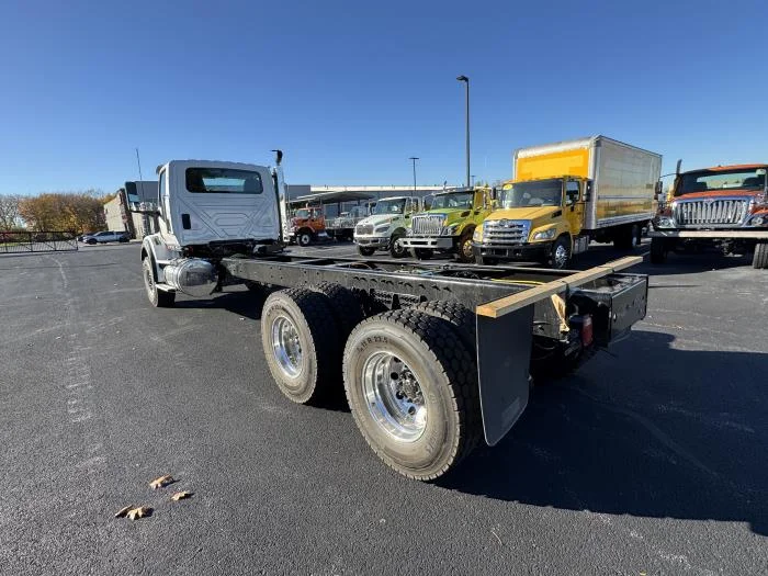 2026 International HX - image 10