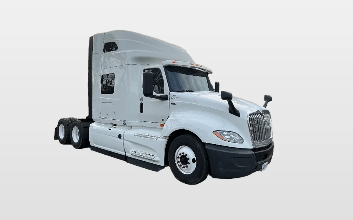 2023 International LT - image 1