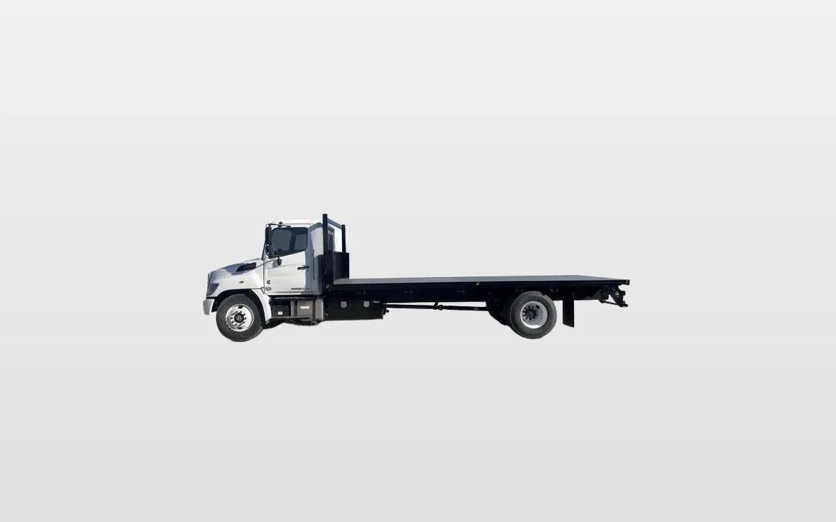 2026 Hino L6 - image 1