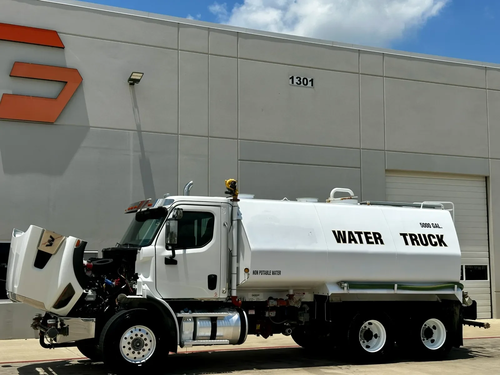 2023 Western Star 47X in Hutchins, TX — photo 10