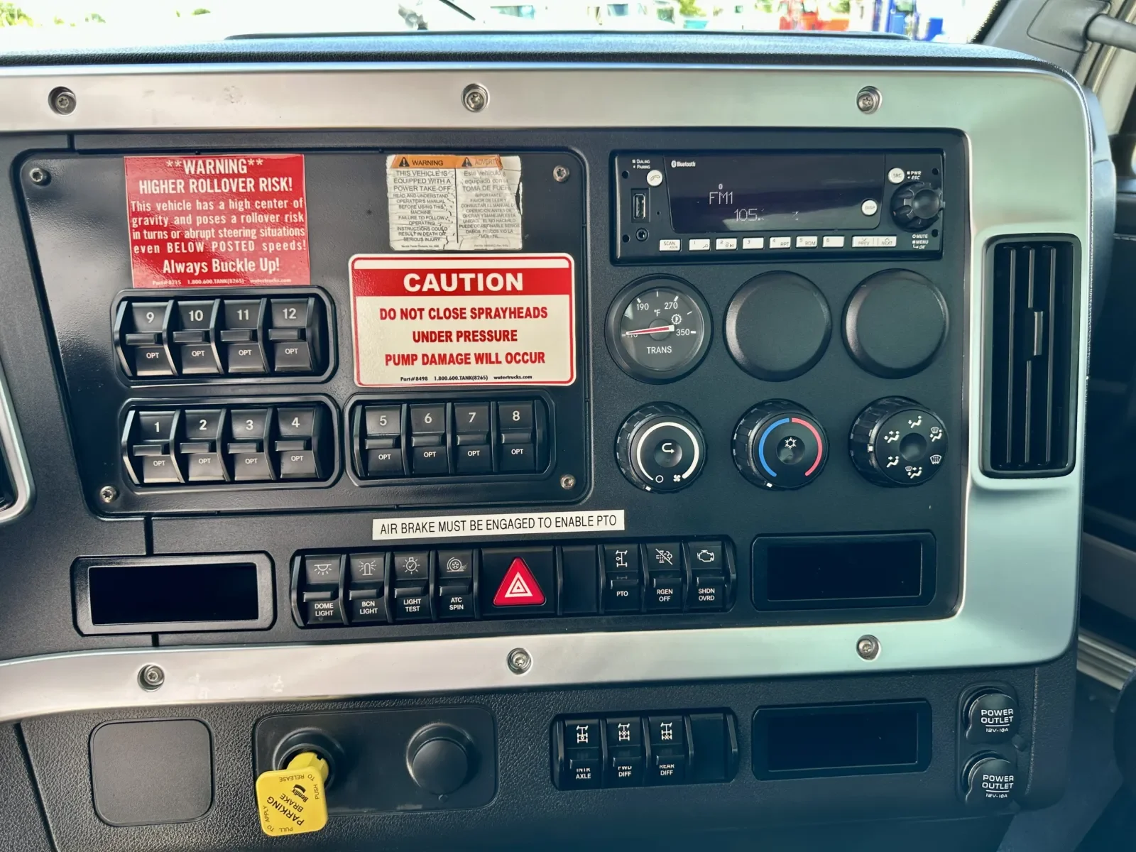 2023 Western Star 47X in Hutchins, TX — photo 17