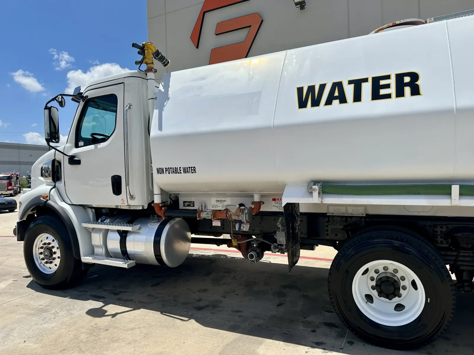 2023 Western Star 47X in Hutchins, TX — photo 8
