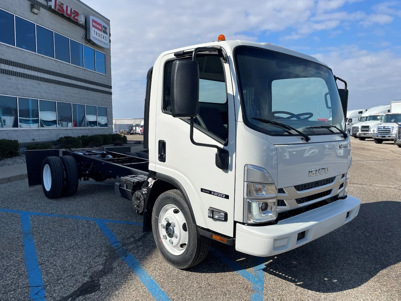 2026 Isuzu NRR in Byron Center, MI — photo 2