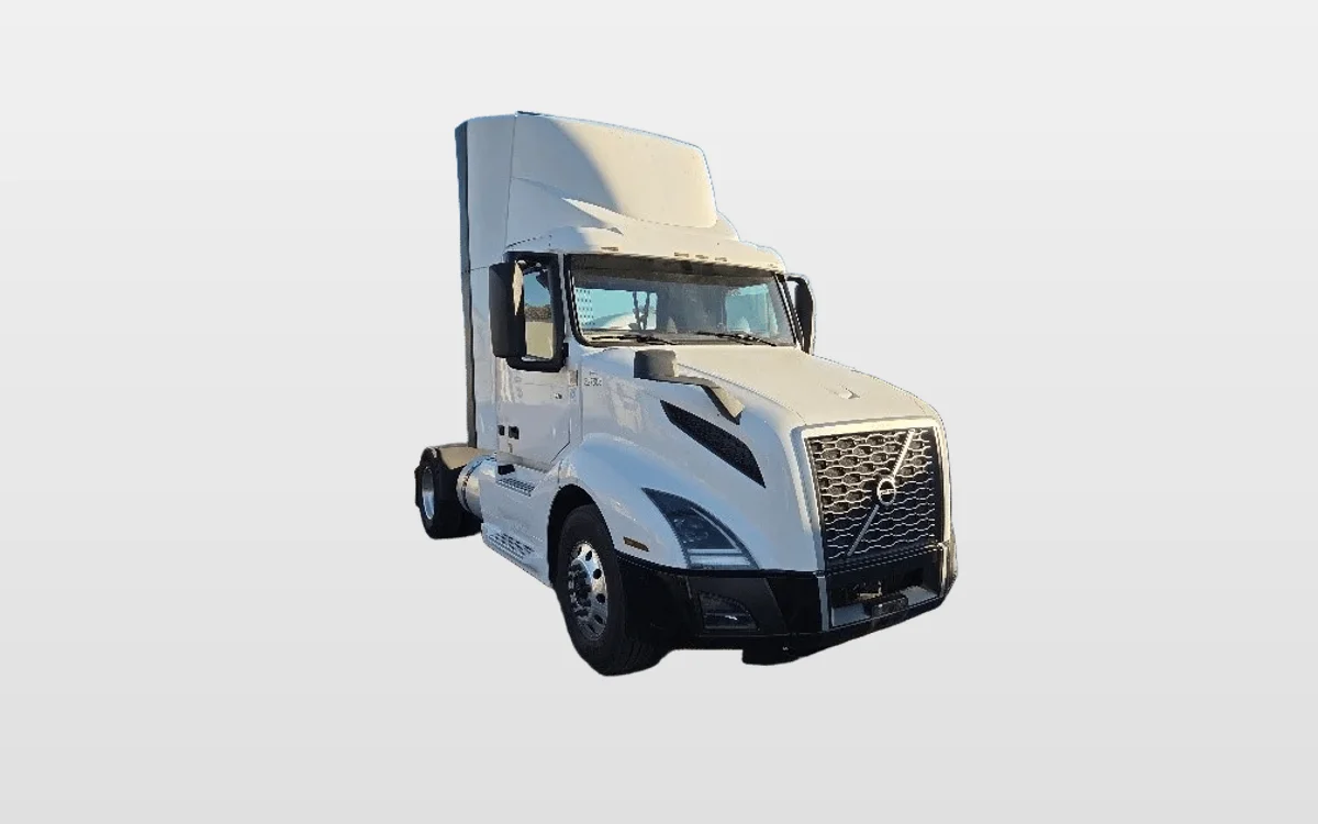 2019 Volvo - image 1