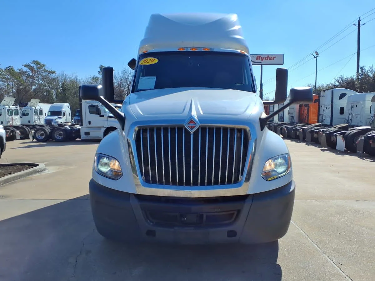 2020 International LT in Houston, TX — photo 2
