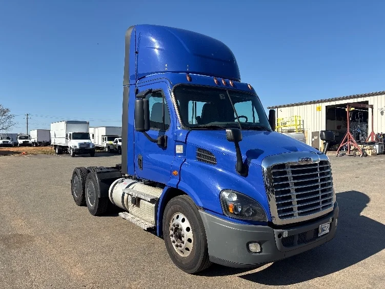 2020 Freightliner Cascadia in Mebane, NC