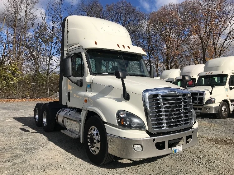 2019 Freightliner Cascadia in Cleona, PA