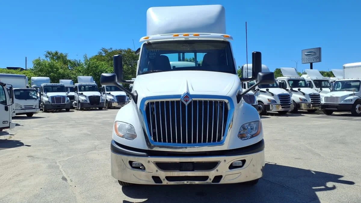 2019 International LT in Warwick, RI — photo 2