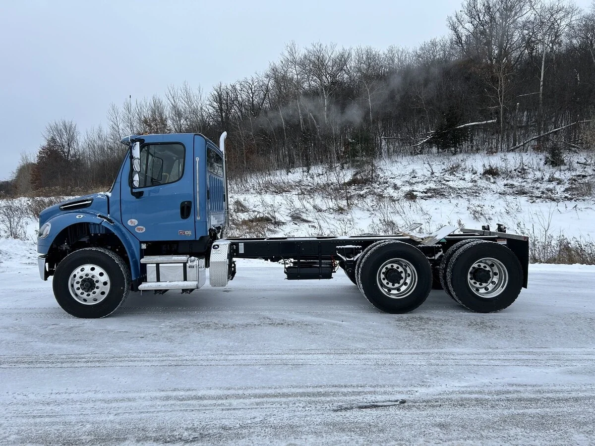 2025 Freightliner M2 106 - image 8