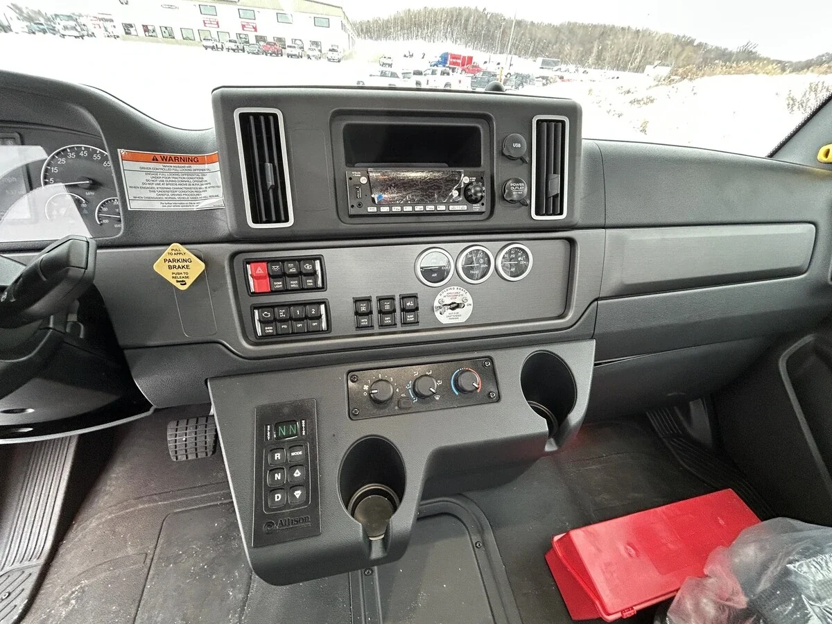 2025 Freightliner M2 106 - image 11