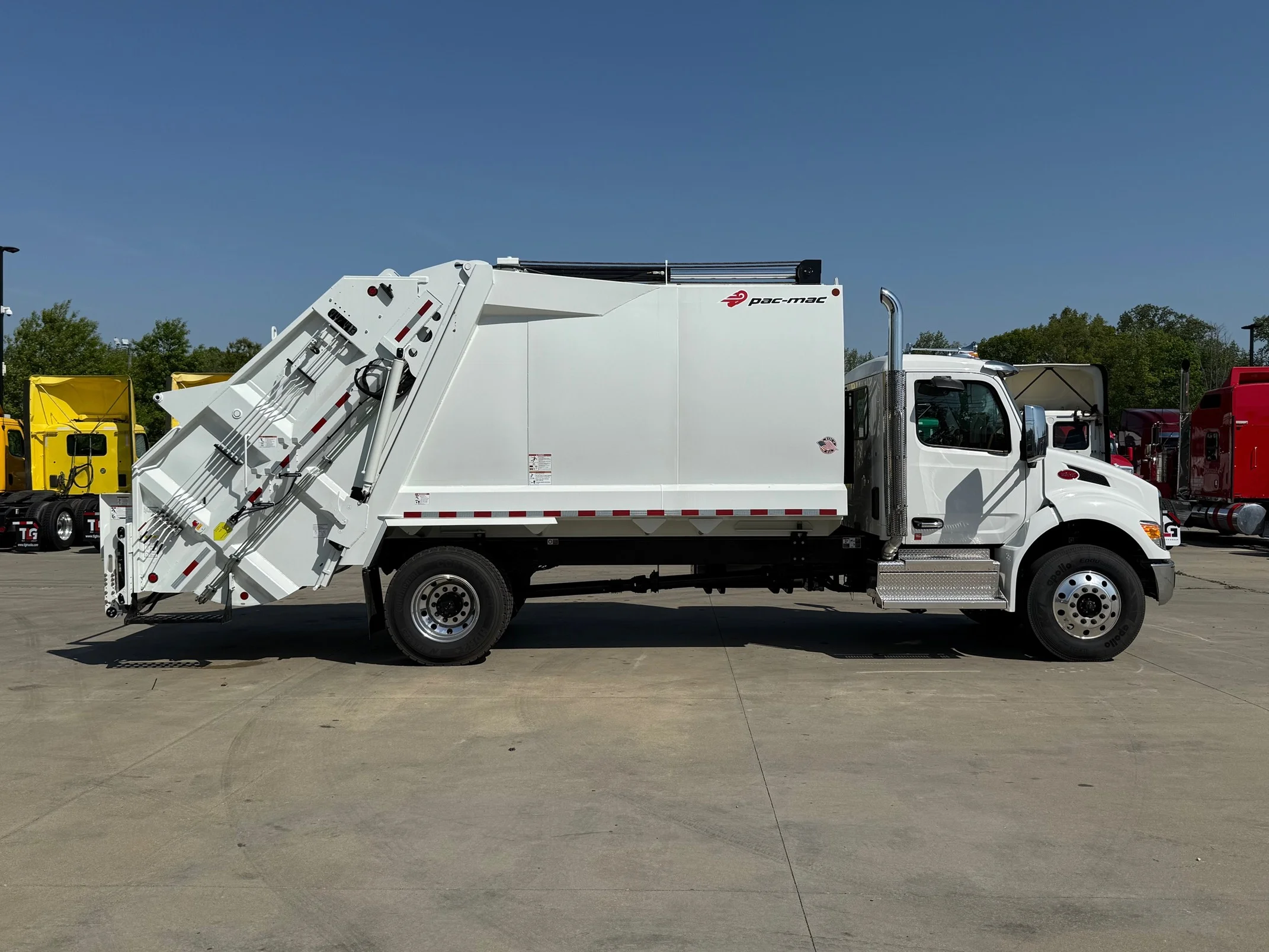 2025 Peterbilt 537 in Cincinnati, OH — photo 5